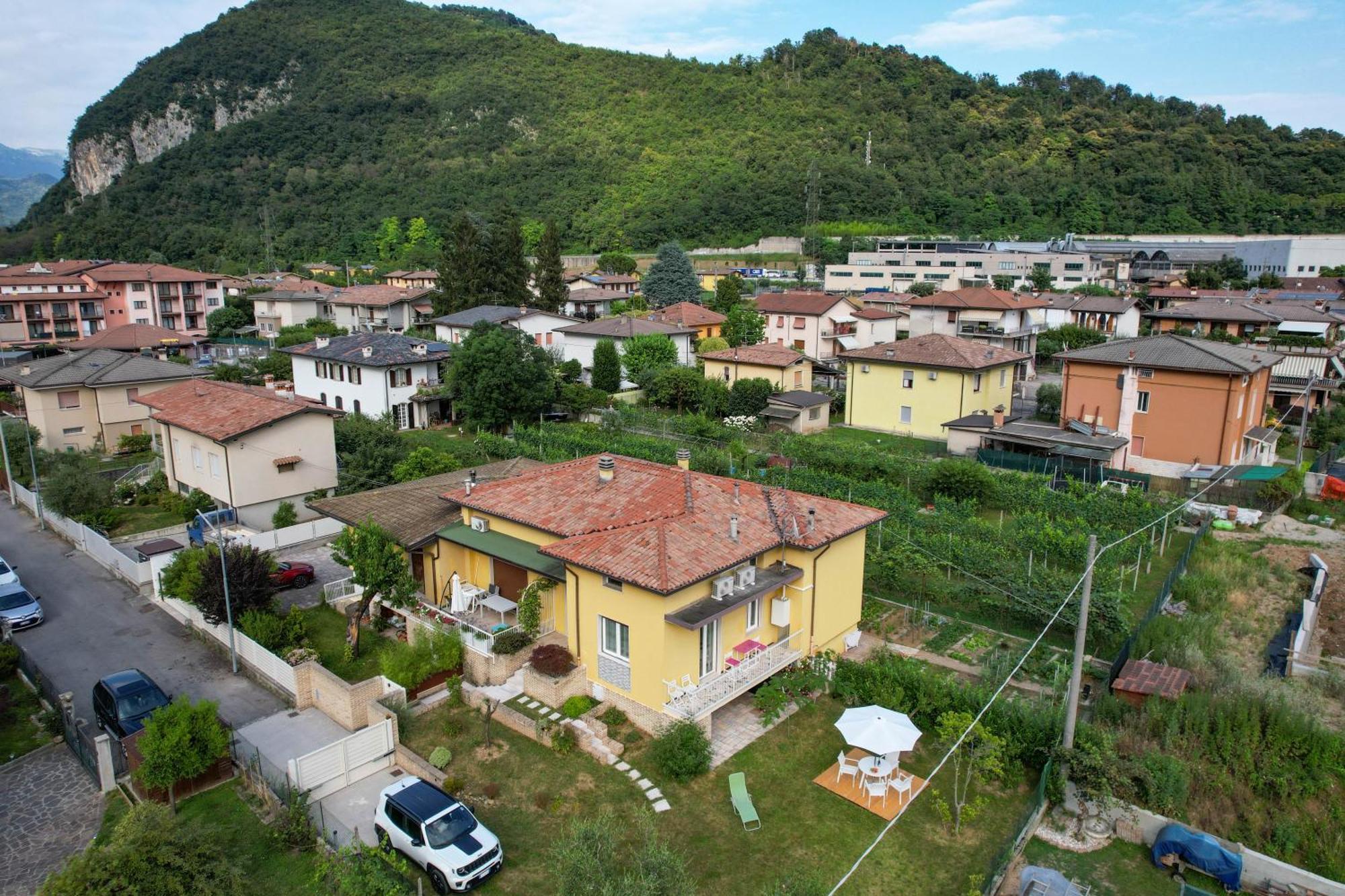 Ferienwohnung Ll Gelsomino Di Bazzani Villanuova sul clisi Exterior foto